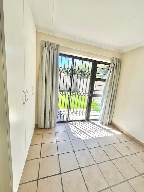 To Let 3 Bedroom Property for Rent in Hersham Western Cape